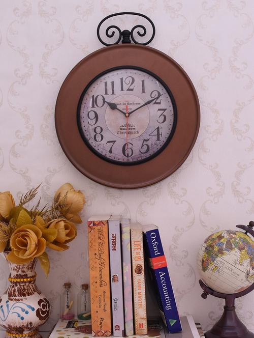 wall clock - 15971896 - Standard Image - 0
