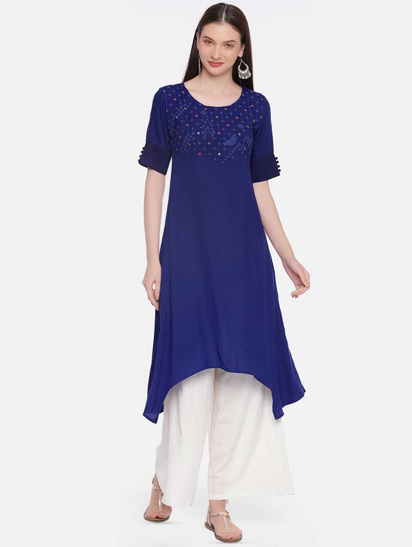 yoke detail asymmetric kurta