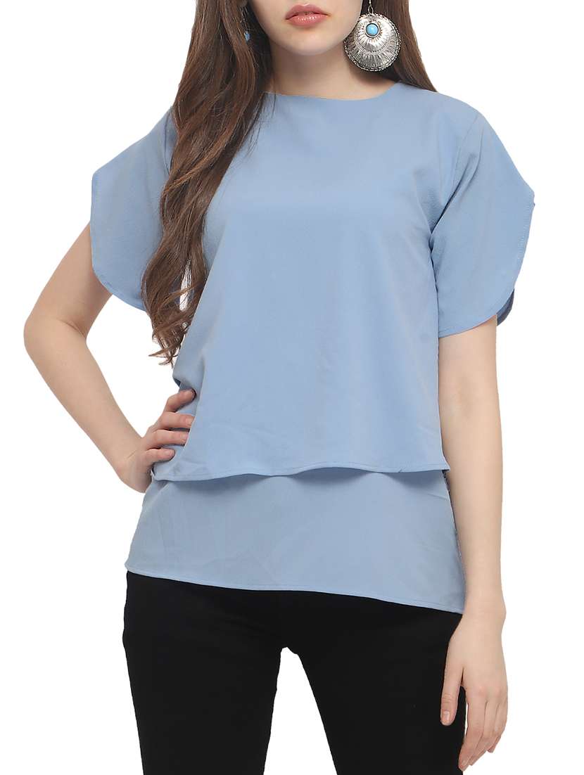 keyhole back layered top