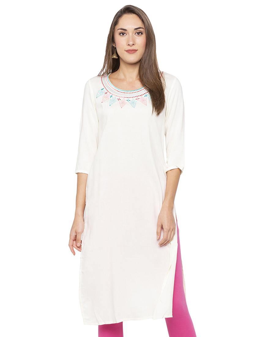 embroidered straight kurta - 16077935 -  Zoom Image - 0