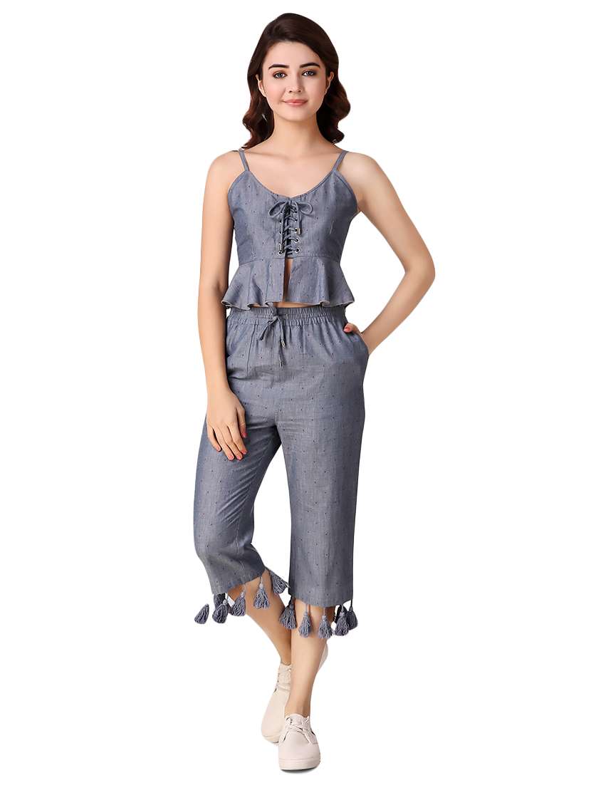 tasseled hem drawstring capri - 16187373 -  Standard Image - 3