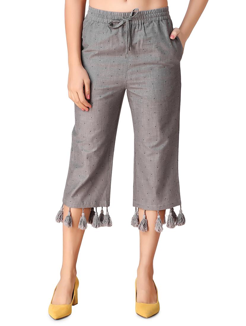 tasseled hem drawstring capri - 16187374 - Zoom Image - 0