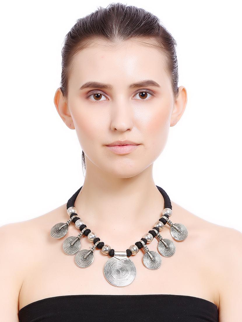 women ethnic daily wear designer necklace - 16234675 - Standard Image - 3