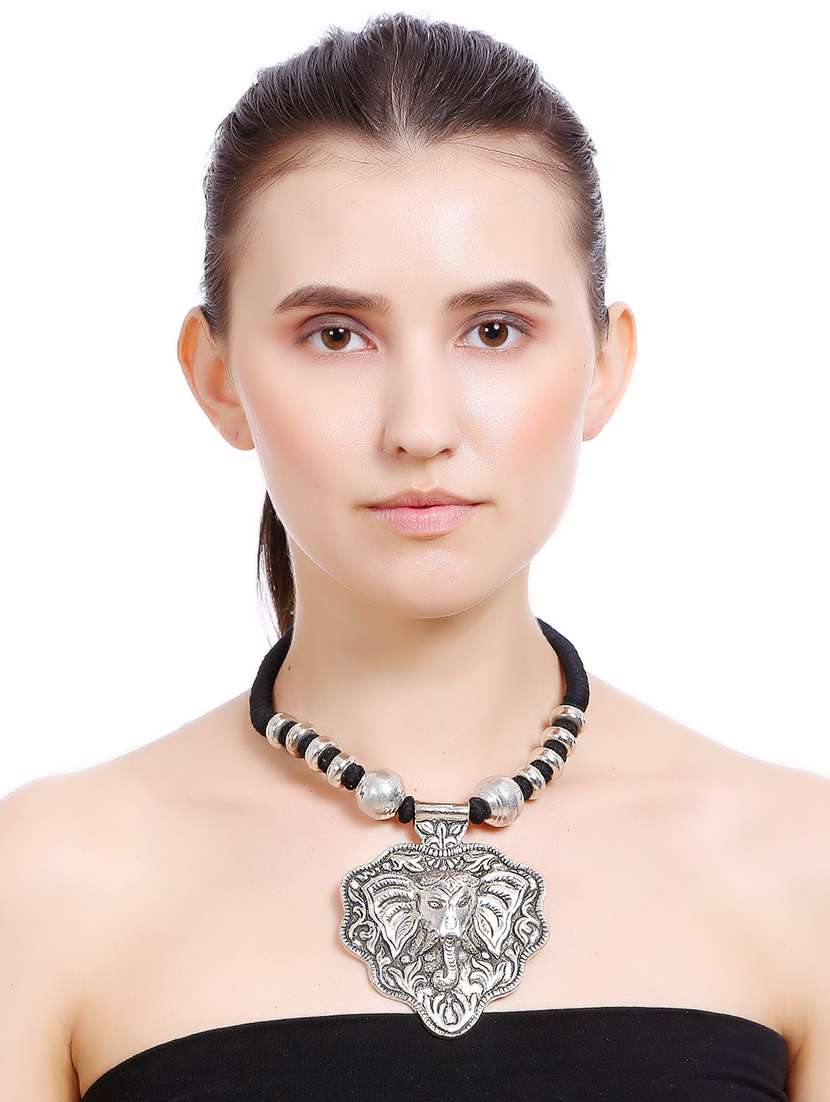 women ethnic daily wear designer necklace - 16234676 - Standard Image - 3