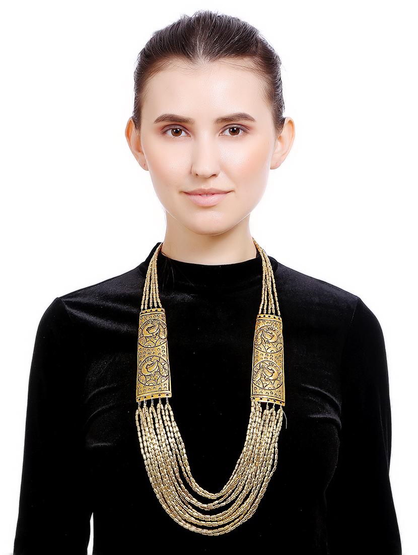 gold metal necklace - 16234733 - Standard Image - 3