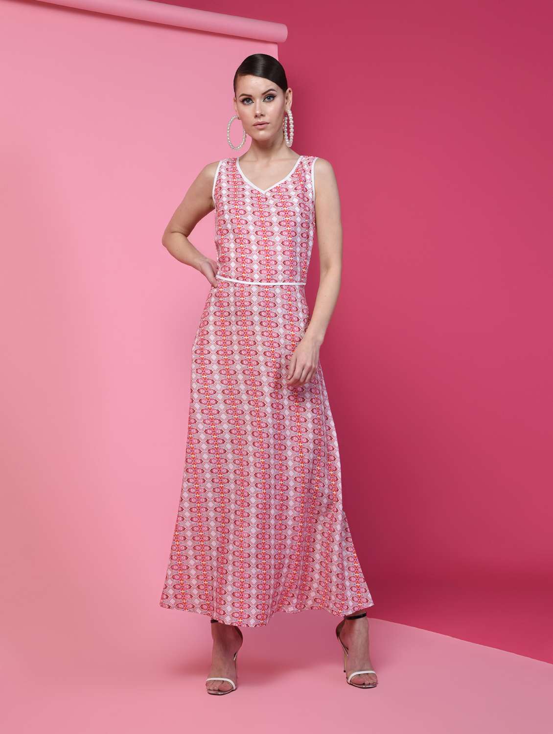contrast piped maxi dress