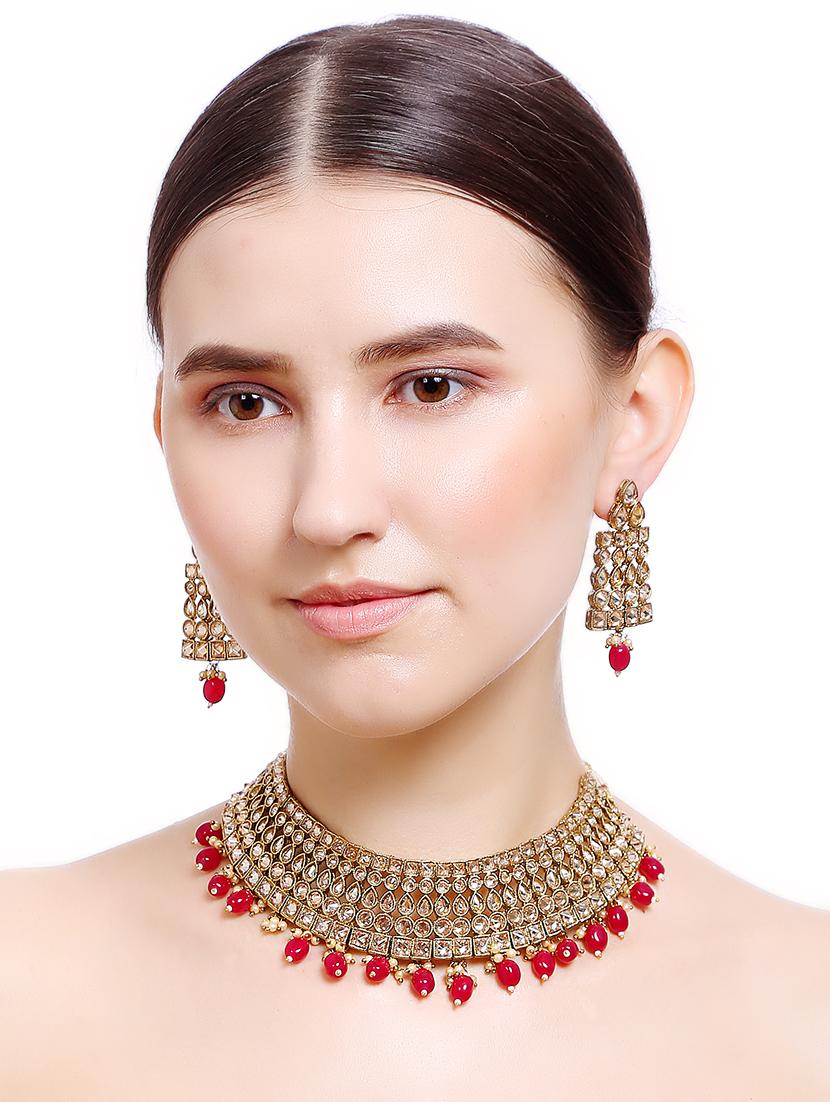 gold metal set - 16239247 - Standard Image - 5