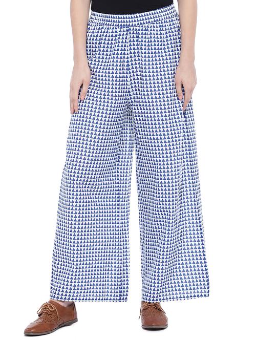 geometrical print palazzo - 16274176 -  Standard Image - 0