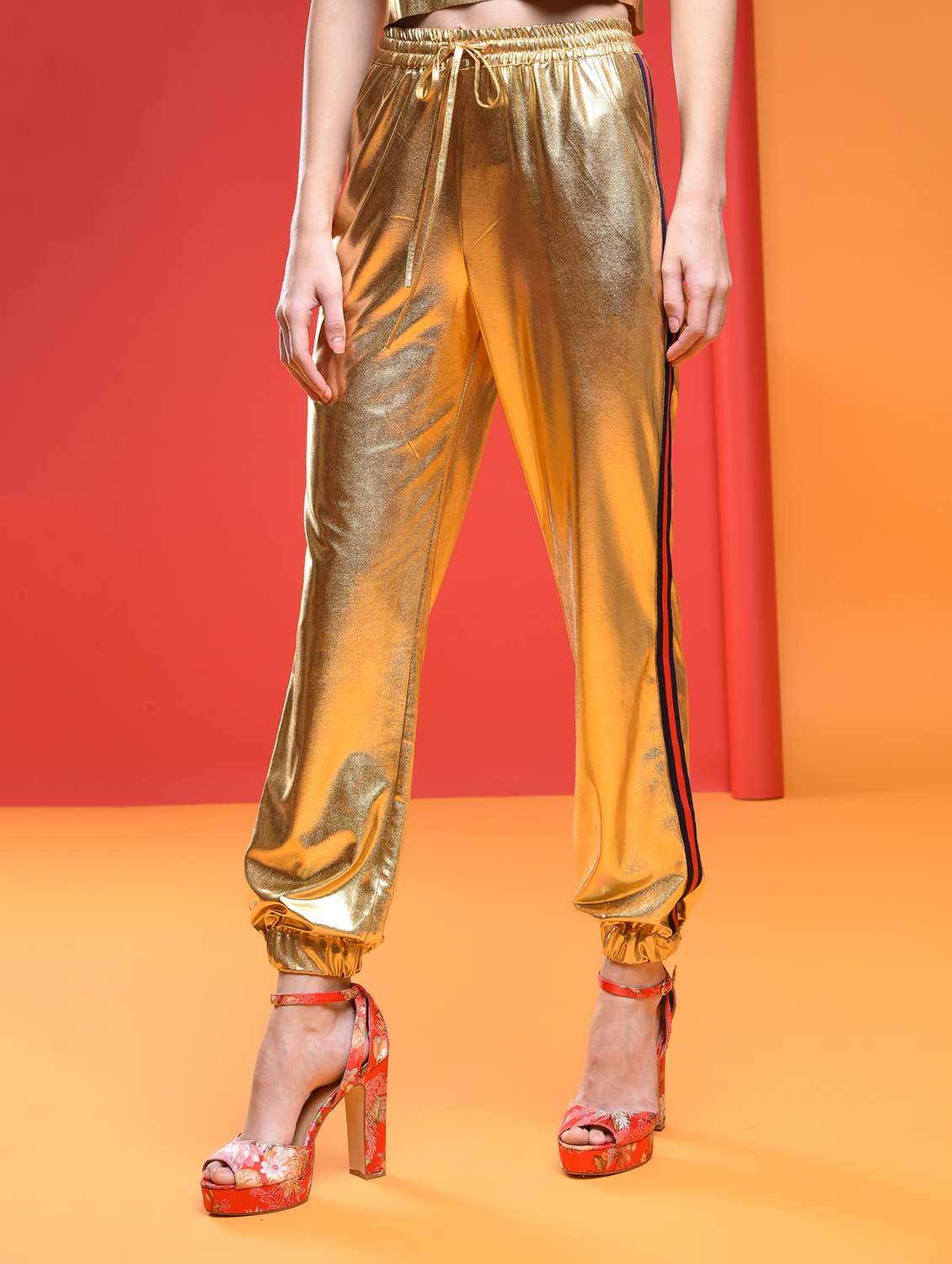 side tape tie front joggers