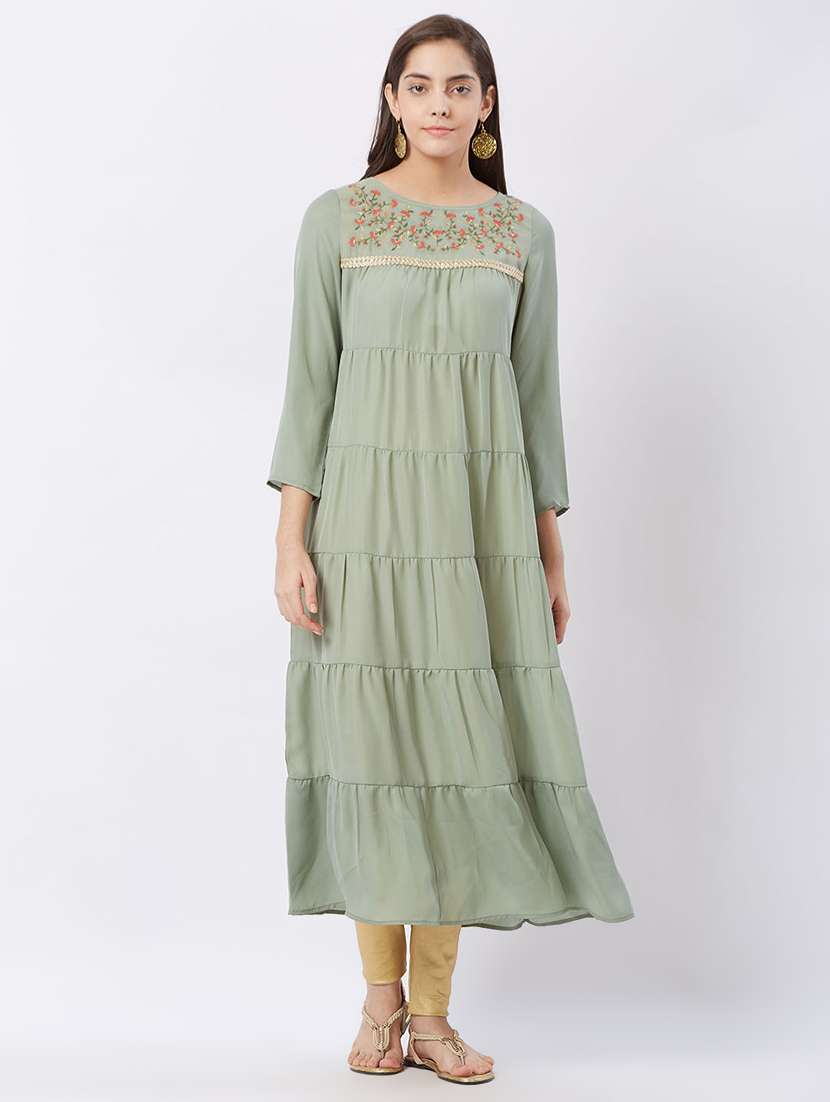 embroidered tiered flared kurta