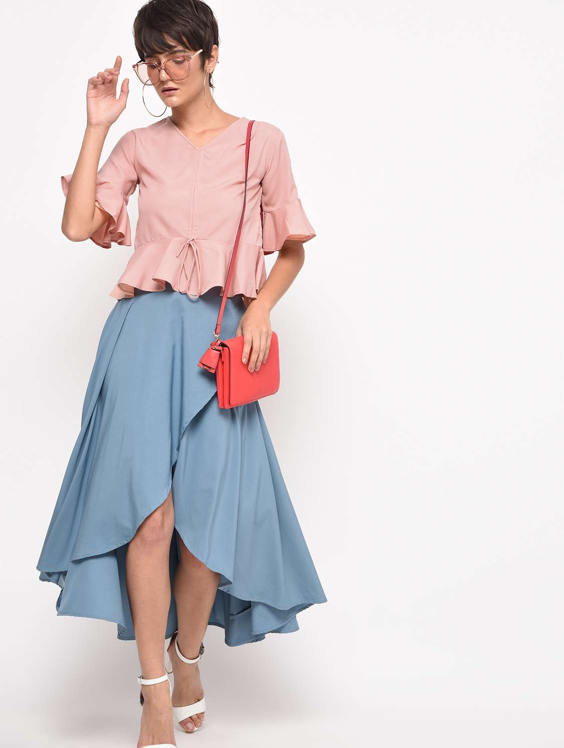 bell sleeved tie knot top 