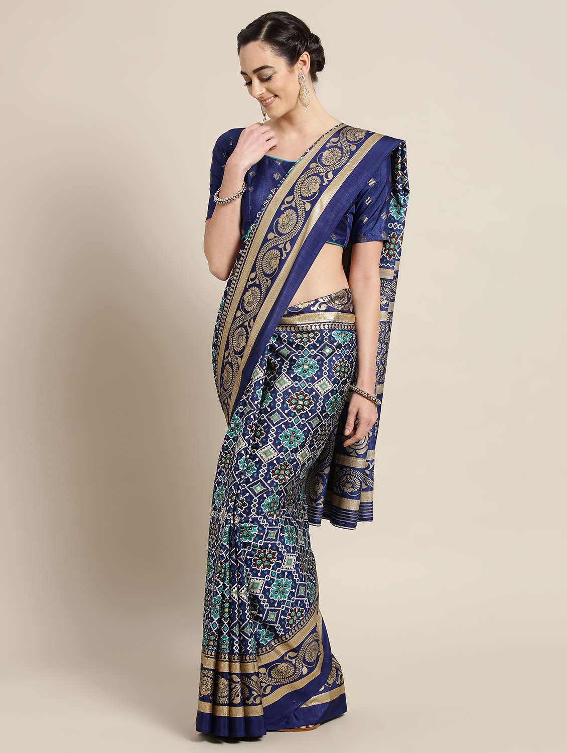 zari motifs patola saree with blouse