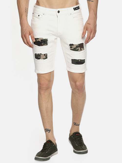white camouflage patched shorts   - 16345294 -  Standard Image - 0