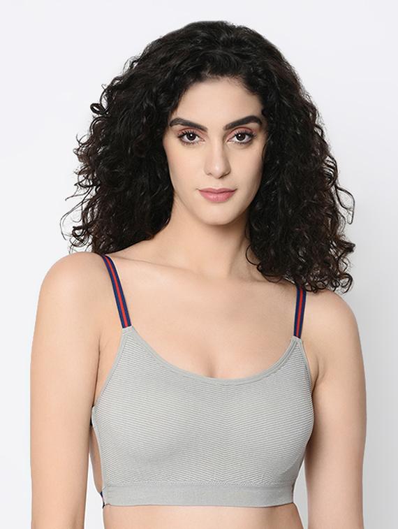 styled back sports bra - 16347000 -  Zoom Image - 0