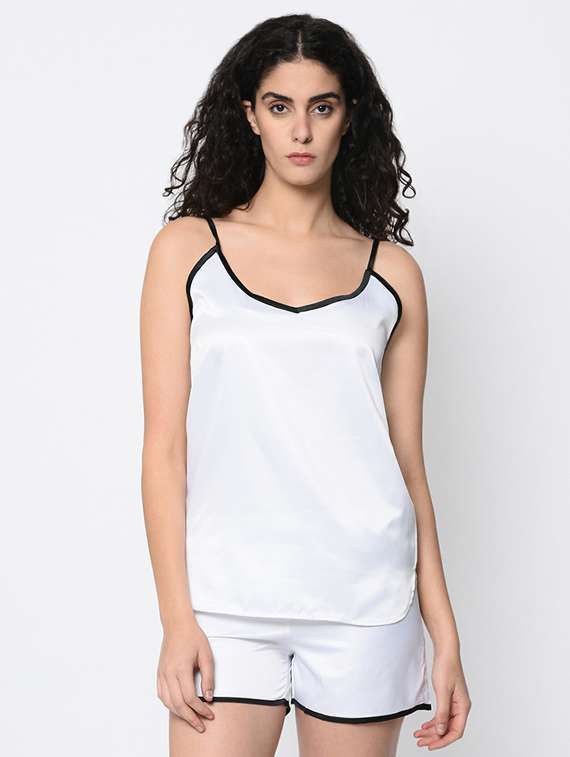 contrast piped nightwear set