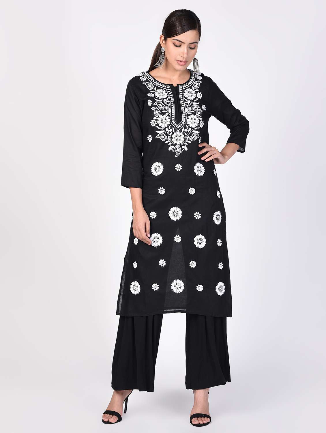 chikankari straight kurta - 16347068 - Zoom Image - 0