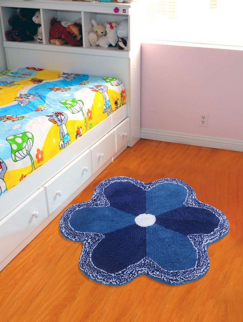 saral home blue flower shape  soft microfiber kids mat 60x60 cm