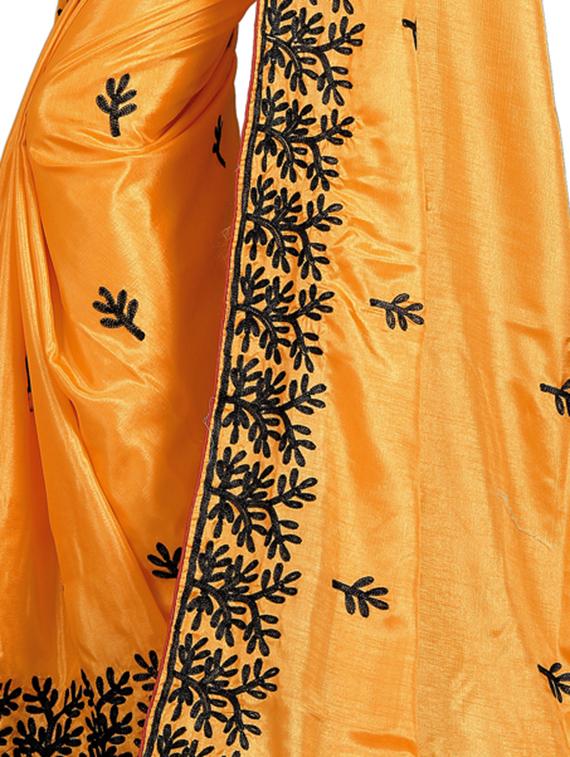 contrast dori embroidered saree with blouse - 16404339 - Standard Image - 3