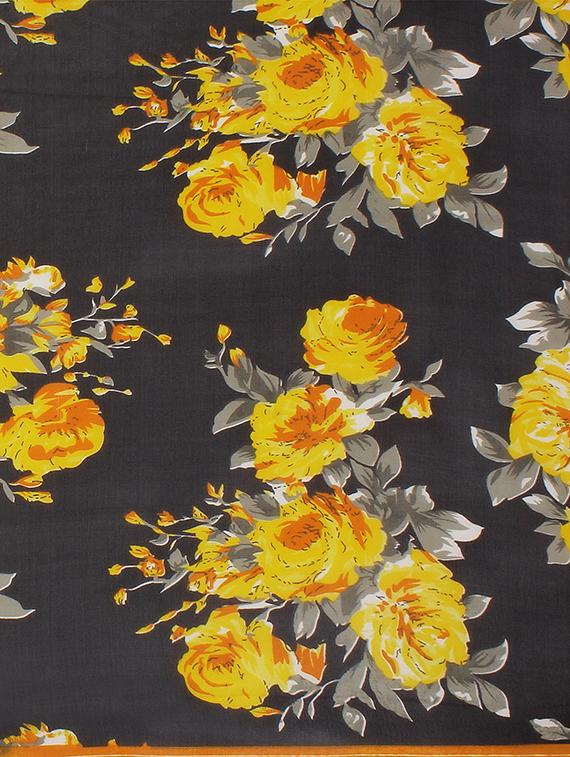 floral printed saree with blouse - 16426849 - Standard Image - 3