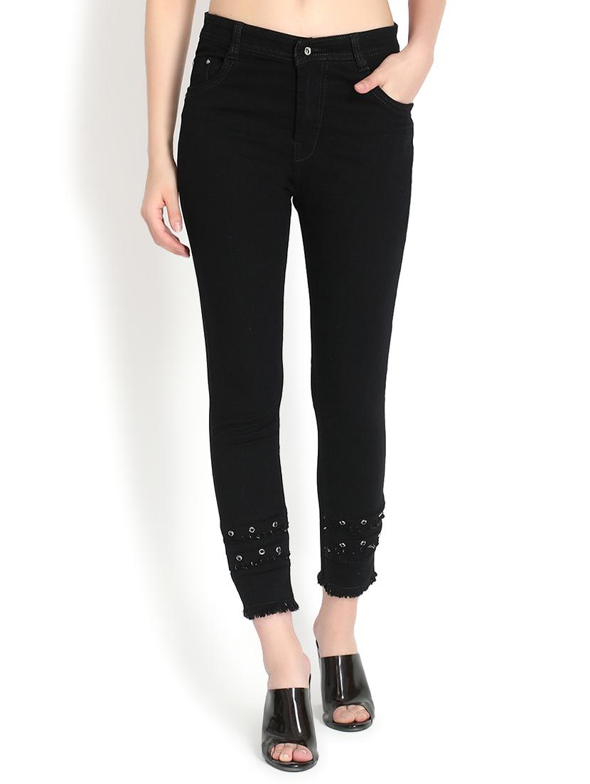 eyelet detail frayed hem jeans - 16432494 - Zoom Image - 0