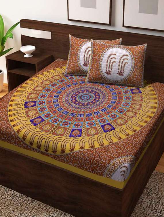 cotton printed double bed sheet with 2 pillow covers - 16436952 -  Zoom Image - 0
