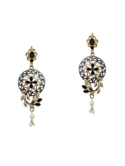 gold metal drop earring - 16506476 -  Standard Image - 0