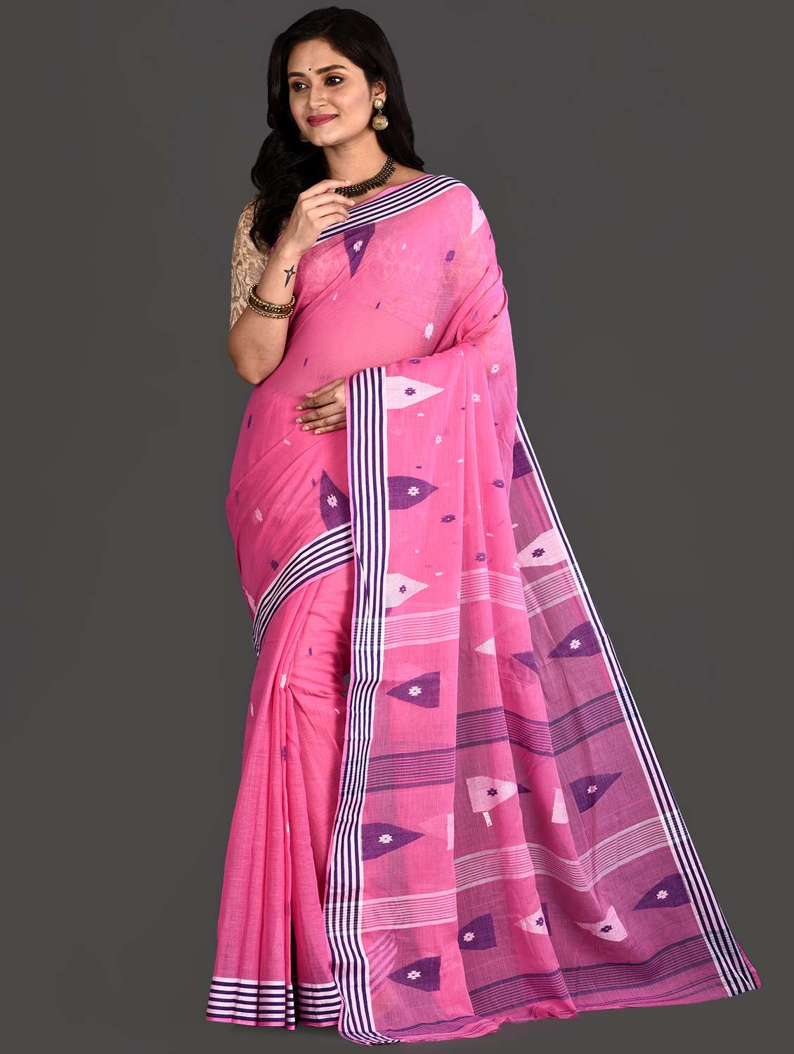 geometrical jamdani saree