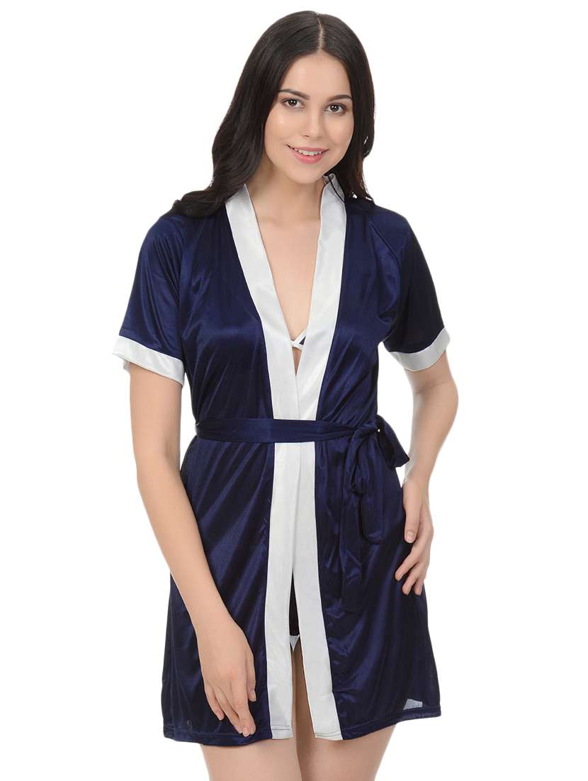 contrast detail robe 