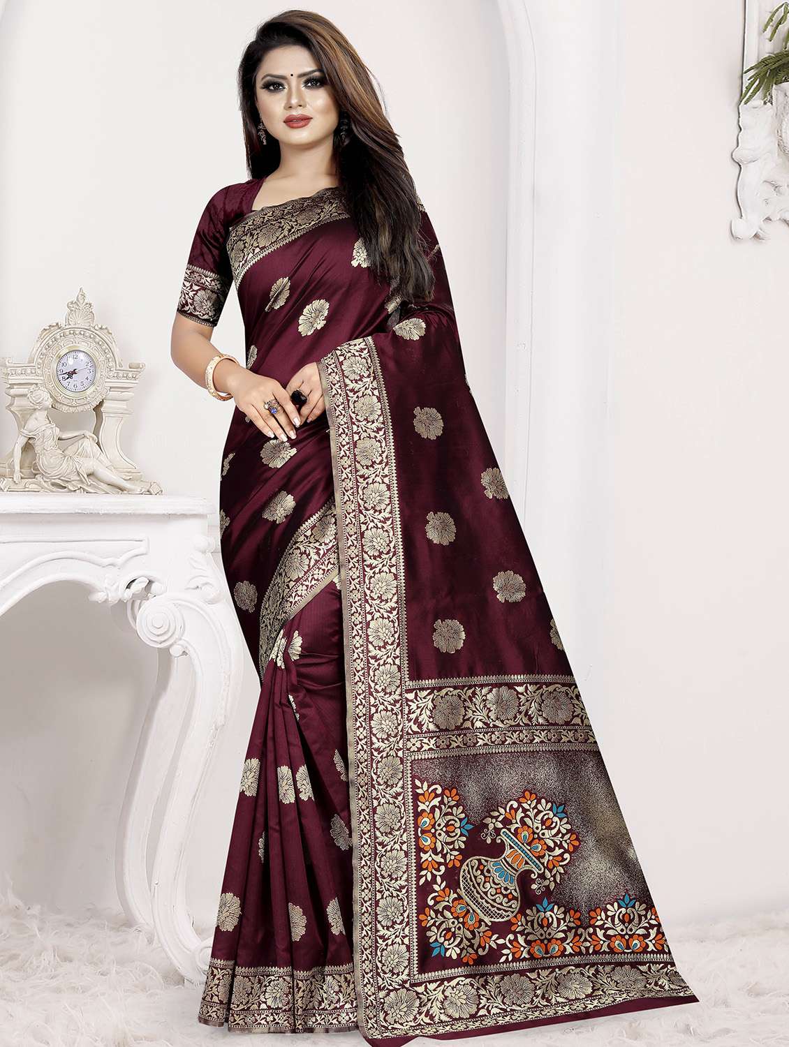 floral banarasi saree with blouse - 16563450 - Zoom Image - 0
