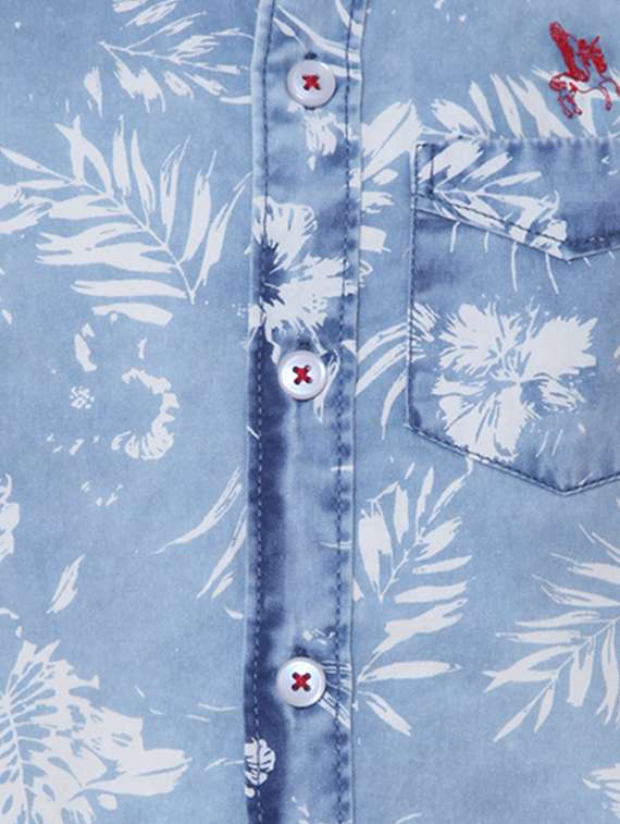 light blue cotton shirt - 16573793 -  Standard Image - 3