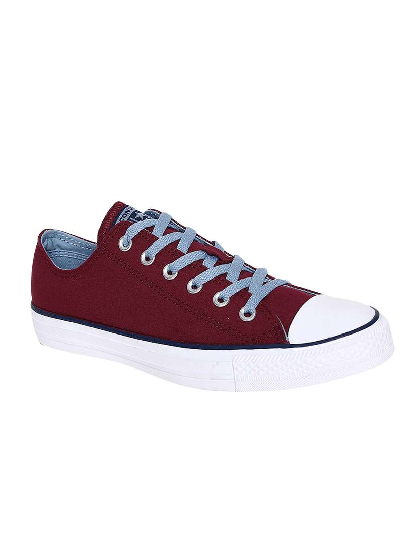canvas shoes maroon converse low tops
