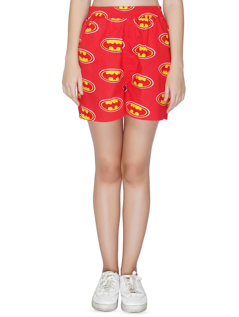 pocket detail quirky shorts 