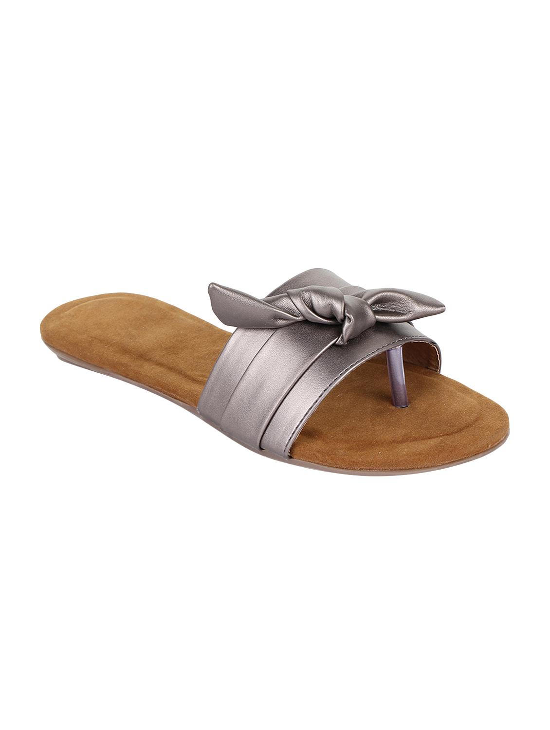 metallic leatherette toe separator sandals - 16650326 - Zoom Image - 0