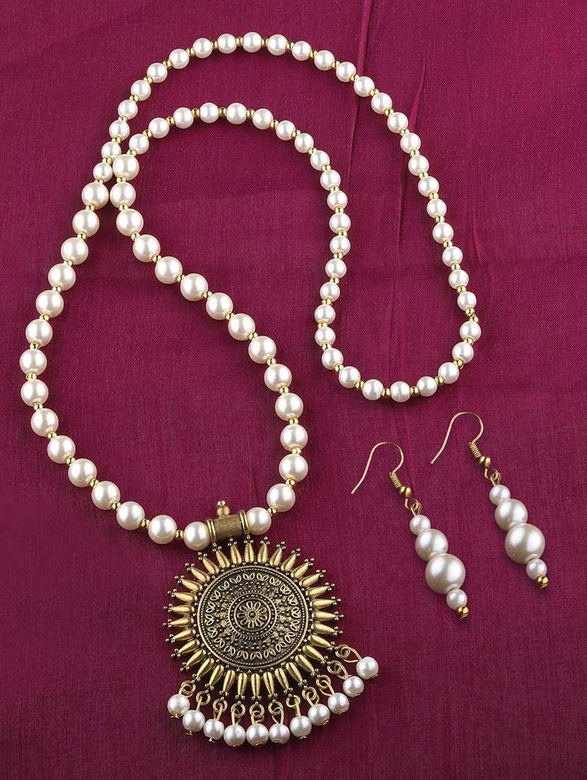 gold brass pendants and earring - 16661201 - Zoom Image - 0