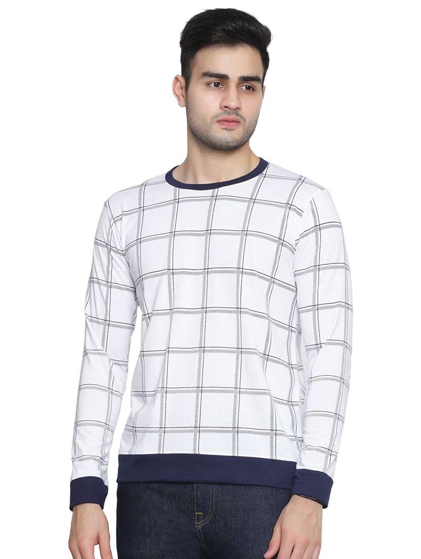 white checkered t-shirt