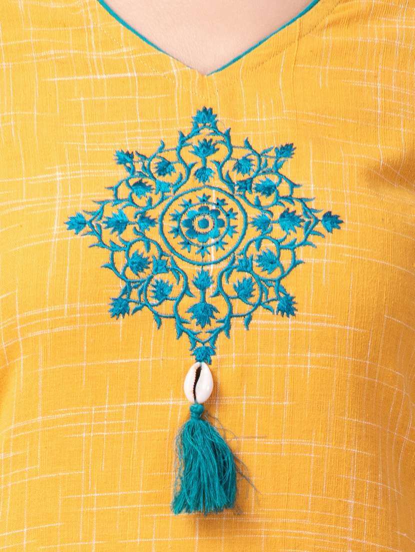 yoke embroidered straight kurta - 16695487 - Standard Image - 3