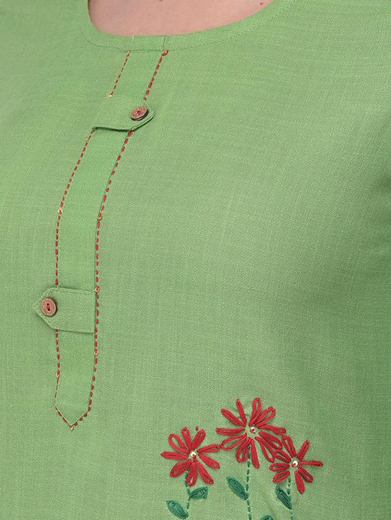 embroidered straight kurta - 16700142 - Standard Image - 3