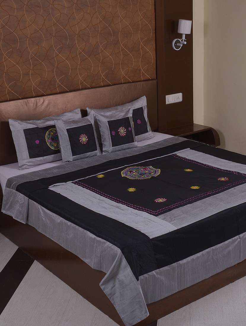 multi polysilk embroidered bed cover with 2 pillow cover & 2 cusion cover set