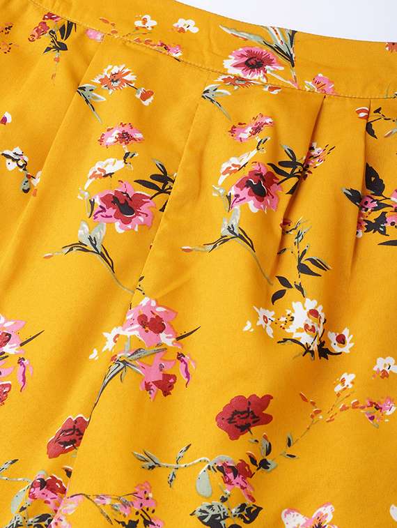 floral printed pleated tailored pants - 16764375 -  Standard Image - 3