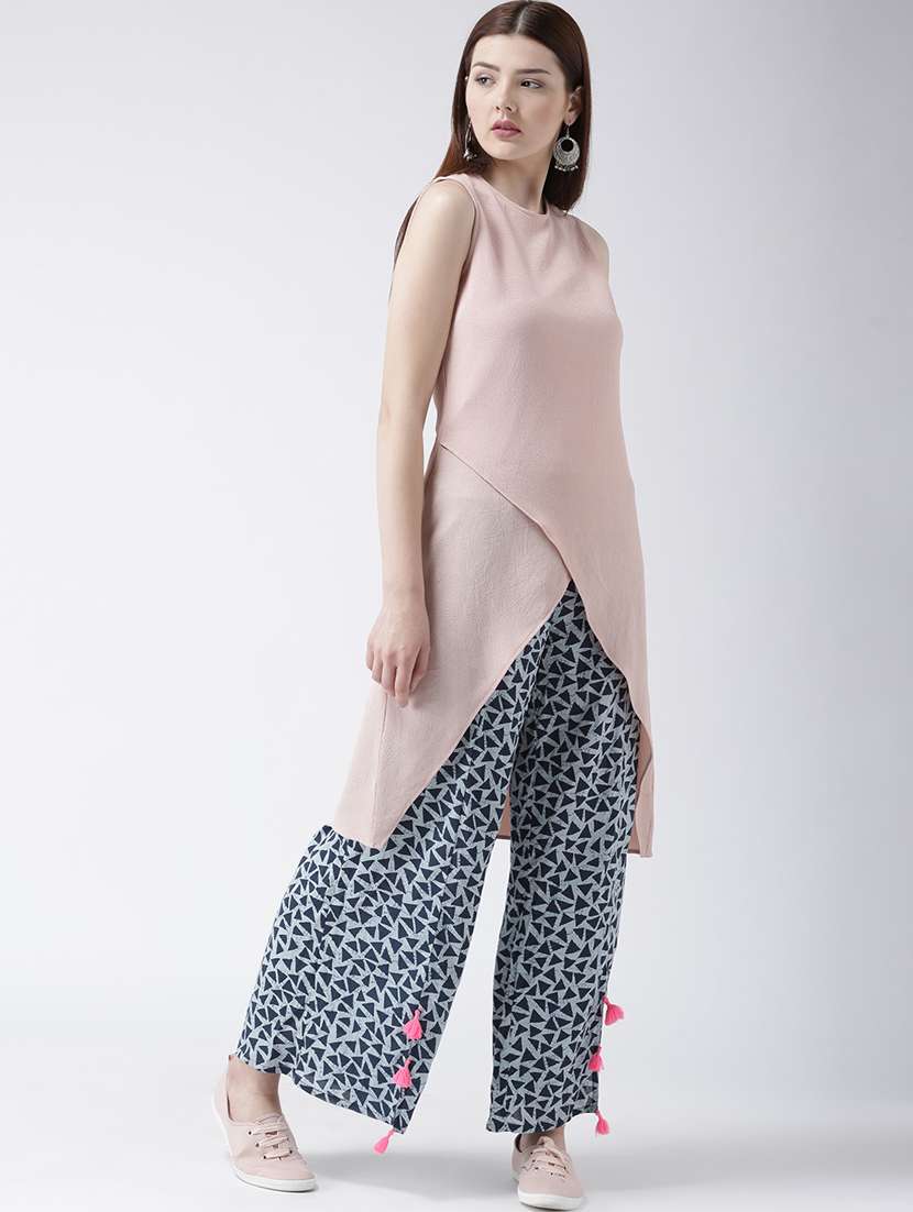 geometric printed pleated wide leg trouser - 16764380 -  Standard Image - 3