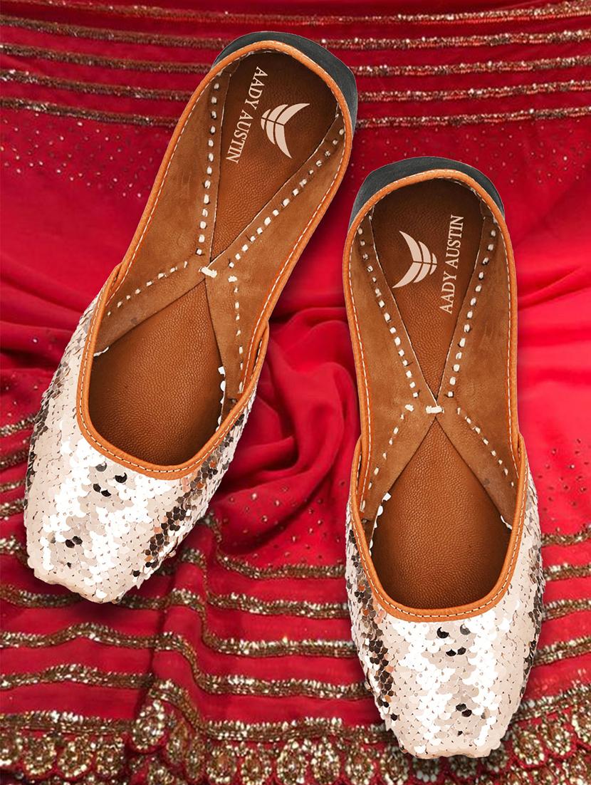 pink slip on jutis - 16801592 - Zoom Image - 0