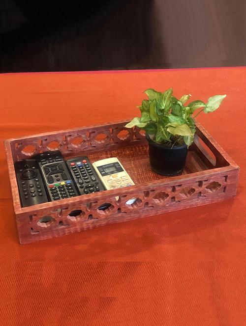 serving tray & box - 16810968 - Standard Image - 0