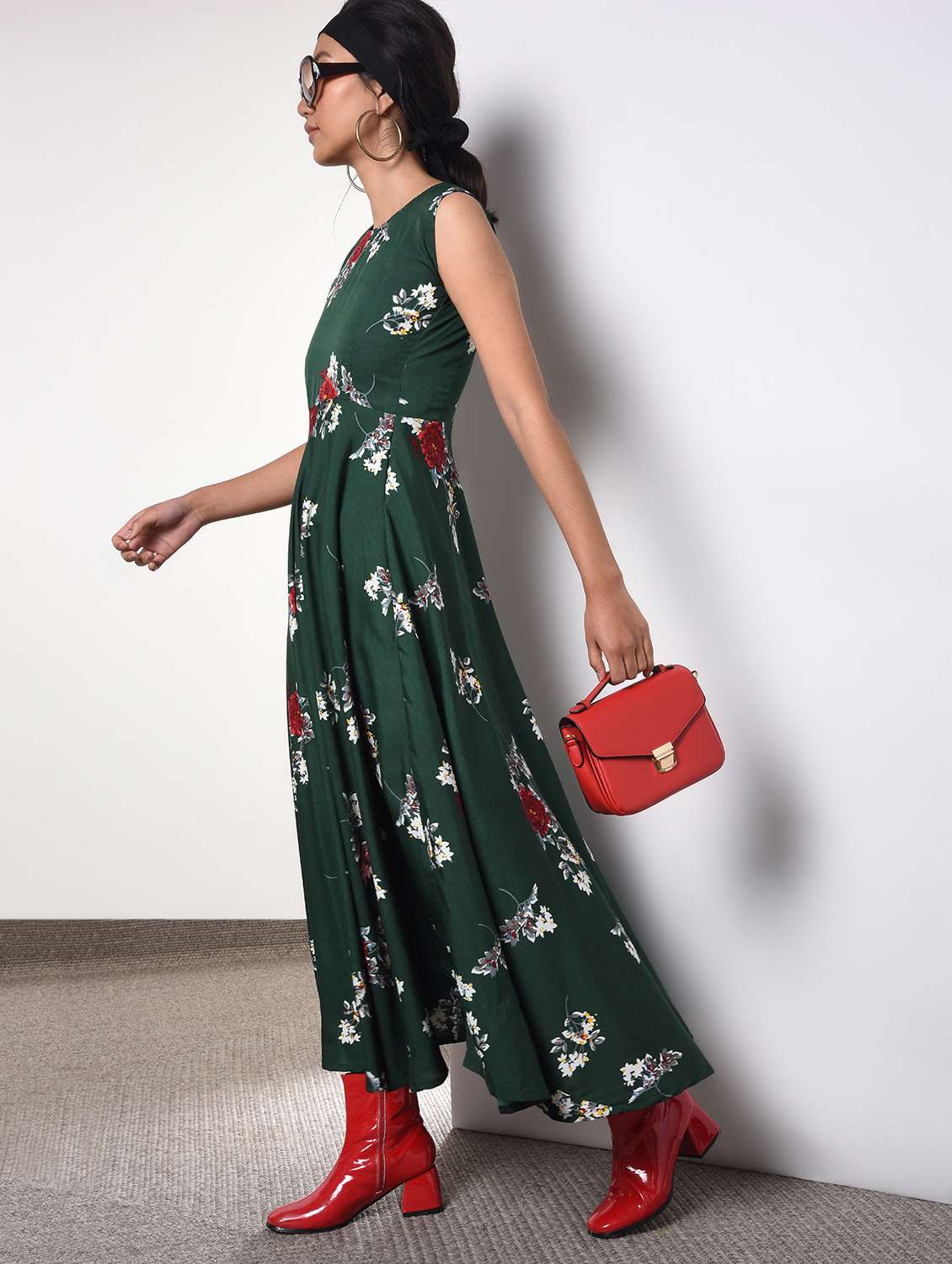 round neck flared floral maxi dress