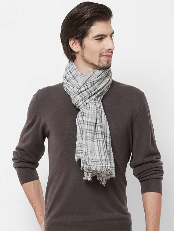 white checkered woolen muffler