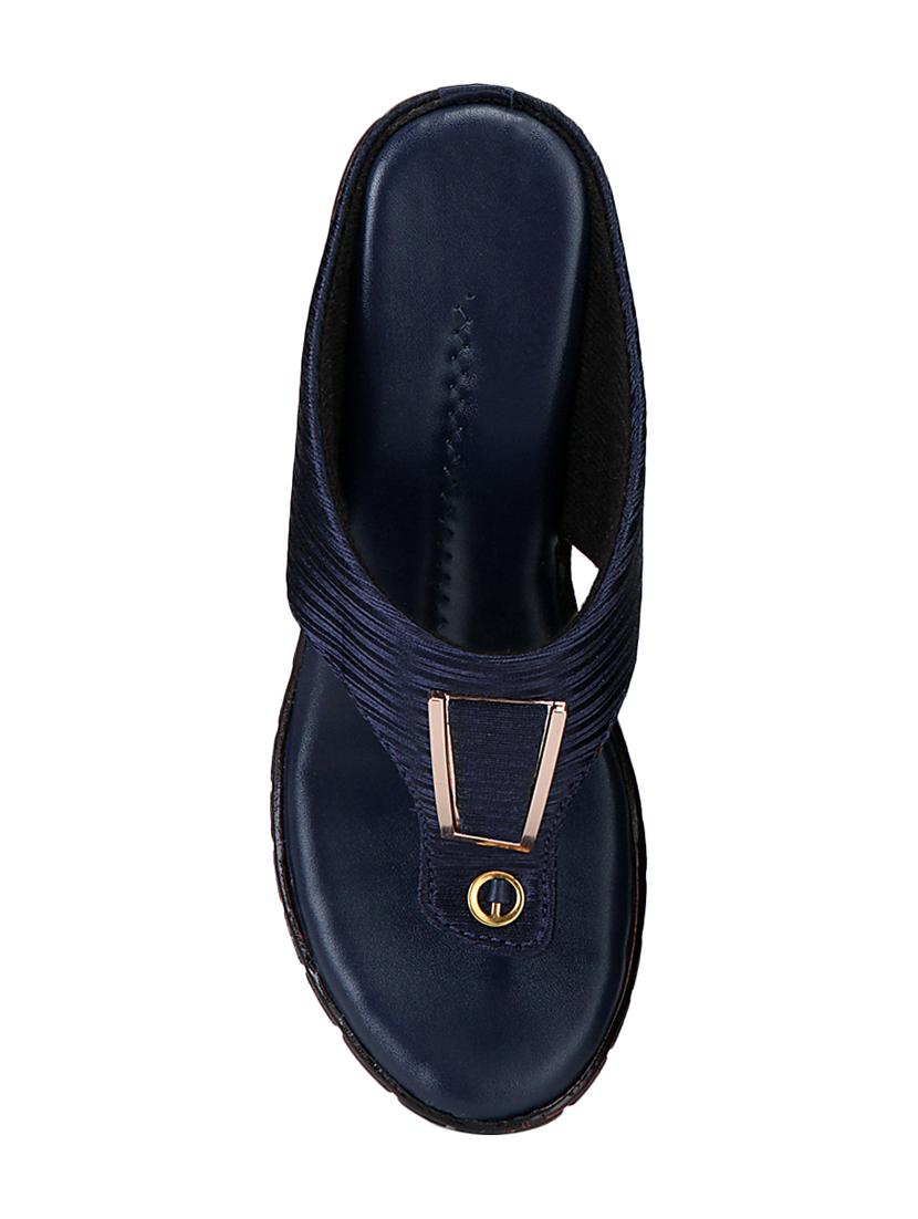 blue toe separator wedges - 16833555 -  Standard Image - 3