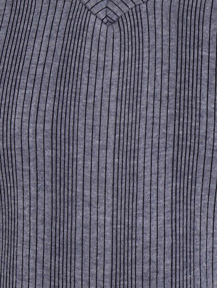 grey solid thermal top - 16852132 - Standard Image - 3