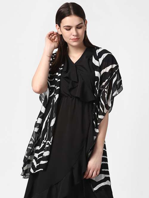 white & black batwing sleeves animal print shrug  - 16882557 -  Standard Image - 0