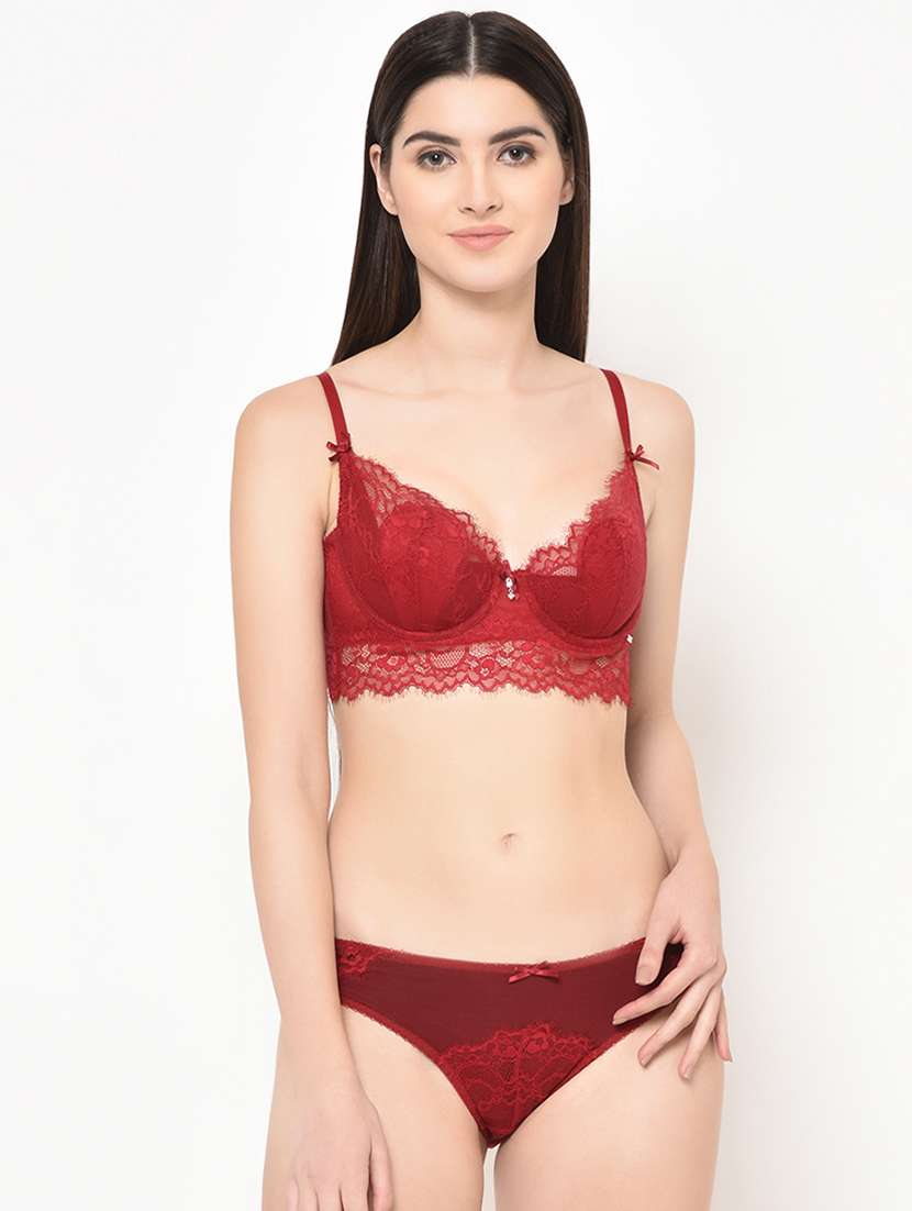 laced t-shirt bra and panty set
