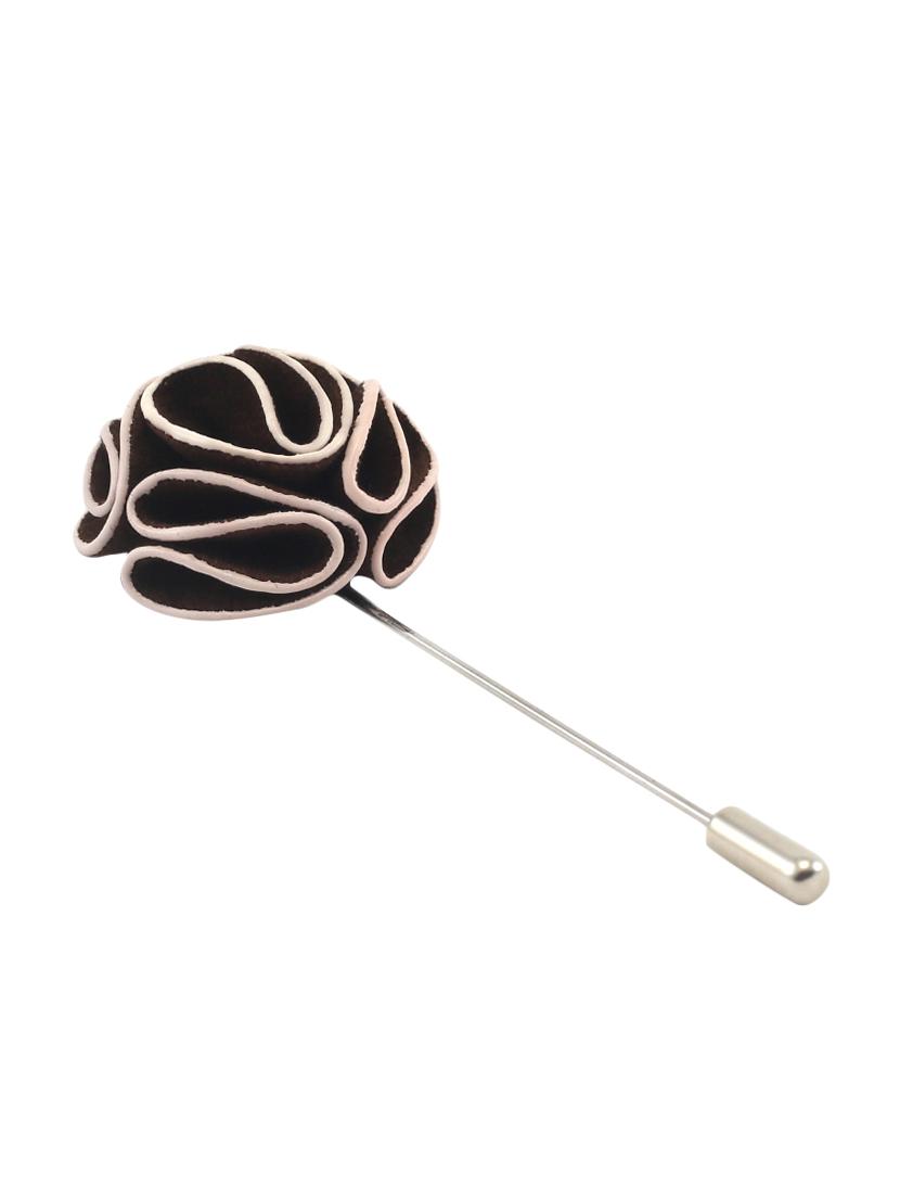 brown fabric, metal lapelpin - 16912866 -  Zoom Image - 0