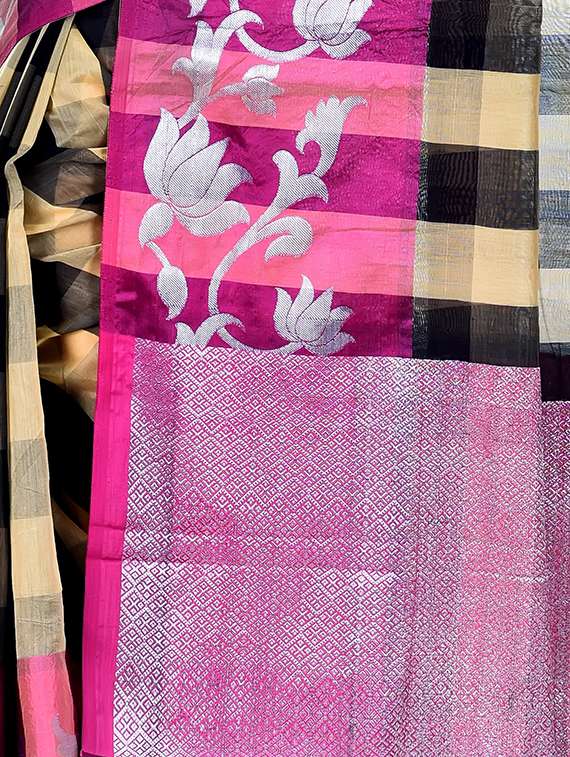 checkered banarasi saree with blouse - 16925356 - Standard Image - 3
